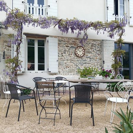 Les Tilleuls Saint-Jean-d'Avelanne Exteriör bild
